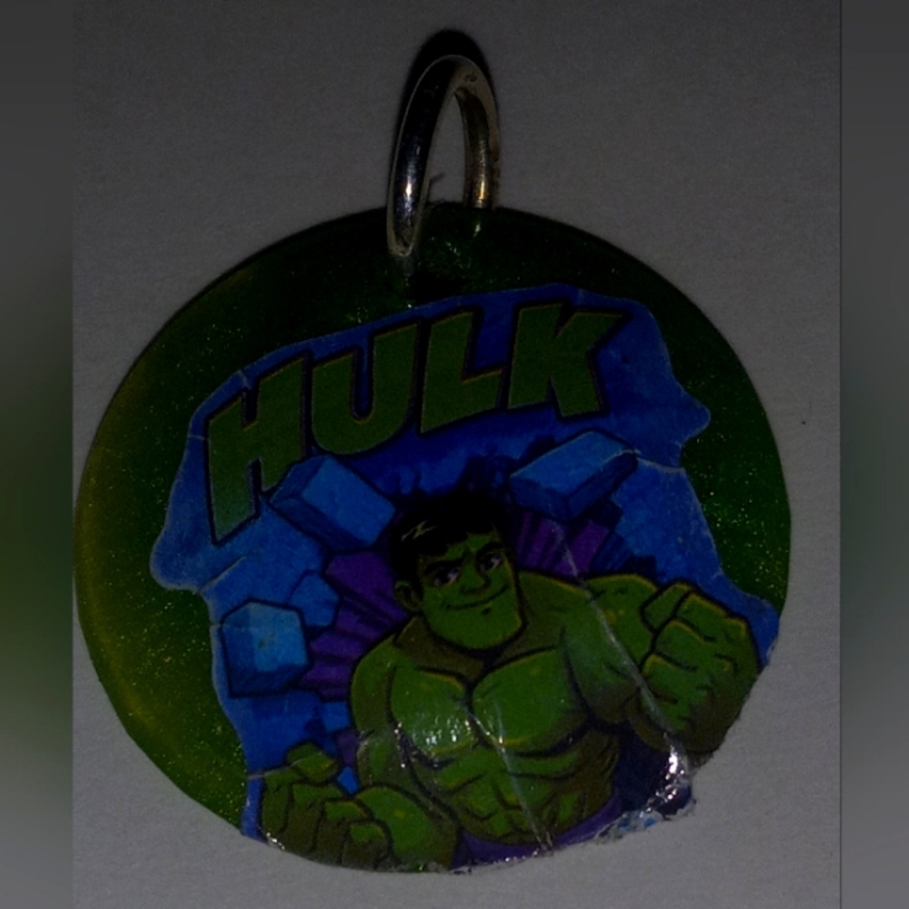 Hulk epoxy pendant